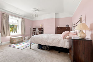 Photo 33- click for photo gallery